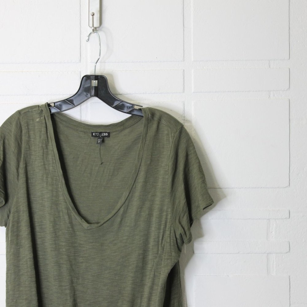 EXPRESS Casual Top  Size L - Picture 2 of 4